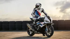 Sasis BMW M 1000 RR Dilarang Digunakan di dalam WSBK