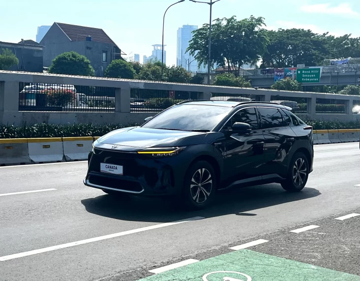 Diminta Produksi Mobil Listrik di tempat di Indonesia, Toyota: Masih Butuh Studi juga Studi