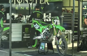 Ini adalah Motor 2 Tak Terbaru Kawasaki yang dimaksud Akan Diluncurkan Tahun 2025?