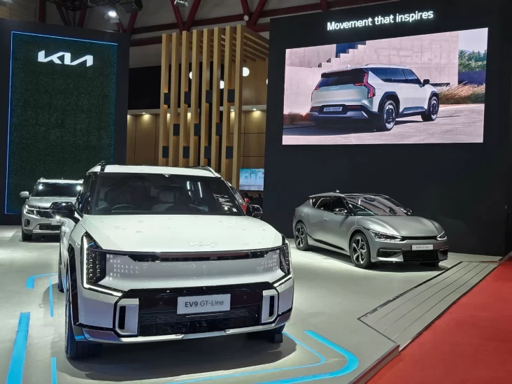 Kia EV6 GT-Line kemudian EV9 GT-Line Dibongkar Luar Dalam dalam area IIMS 2025