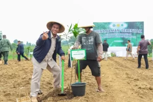 Mentan Amran serta Menhut Tanam Agroforestri Pangan Serentak di tempat 17 Provinsi