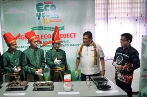 Siswa SMAN 21 Makassar Ubah Limbah Buah Bintaro Menjadi Biofuel di tempat Kompetisi Toyota Eco Youth