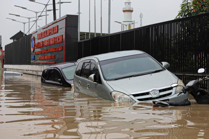 8 Hal Hal ini adalah Bisa Mengurangi Kerusakan Mobil juga Motor Akibat Banjir