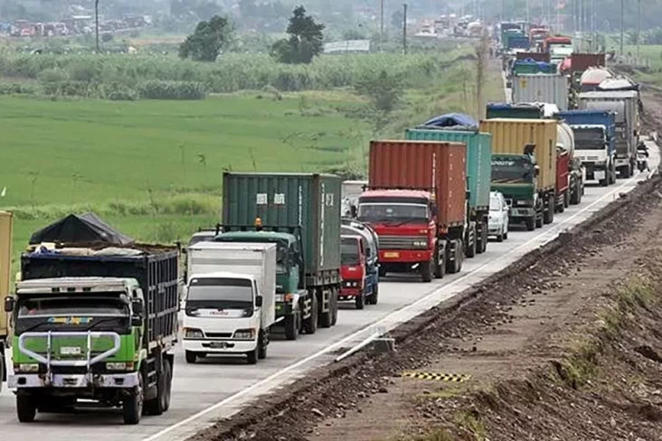Pelarangan Truk Sumbu 3 Saat Lebaran Terlalu Lama, Asosiasi Logistik juga juga Forwarder Teriak