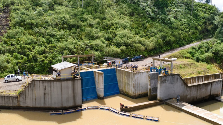 TBS Tenaga Tuntaskan Pendanaan PLTS Terapung di Batam