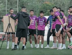 Prediksi Persita Tangerang vs Malut United, Ambisi Carlos Pena Hentikan Dominasi Tim Tamu