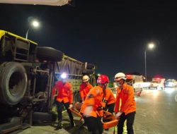 Dini Hari Mencekam di Exit Tol Krapyak, Perjalanan Bus Jakarta-Yogyakarta Berujung Tragedi