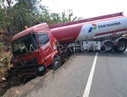 Tiga Perusahaan Fiktif Terlibat dalam Kecelakaan Truk Tangki Solar di JLS Tulungagung