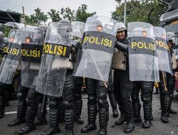 Catatan Integritas Aparat 2025: Ratusan Polisi Dipecat, Puluhan Jaksa dan Hakim Disanksi