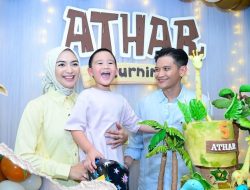 7 momen kebersamaan Athar dan Rezky Adhitya, dua idola Mama Ciki