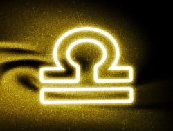Empat zodiak penuh energi positif, rezeki, dan kesuksesan mulai 12 Januari 2026