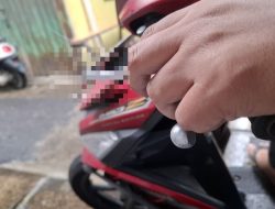 Merokok Saat Berkendara: Kebiasaan Akibat Kurangnya Aturan dan Etika