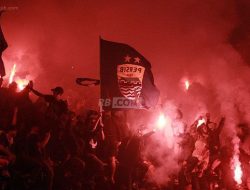 Bobotoh dan Jakmania Penuhi Stadion Usai Persija Kalah, Ucap Dua Hal Bertolak Belakang