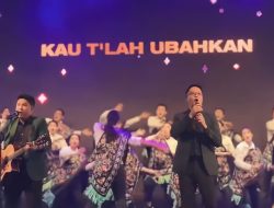 Suasana Natal Surabaya di Balai Kota Disambut Ribuan Jemaat