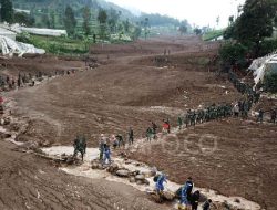 Jumlah korban, pengungsi, dan penyebab longsor Cisarua