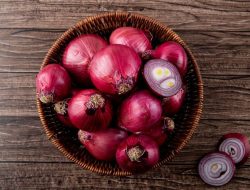7 makanan yang bisa tumbuh di kulkas, termasuk wortel