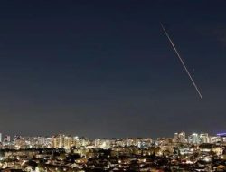 Israel dan Hizbullah Serang Rudal Saat Konflik Melebar Setelah Serangan ke Iran