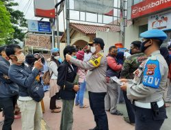 Antrian Nasabah Bank Jambi Mengular, Warganet: THR Dibagi?
