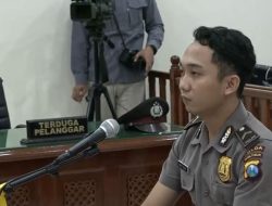 Duduk Tenang Saat Sidang, Bripda Pirman Dipecat Polri Atas Kasus Pembunuhan Polisi