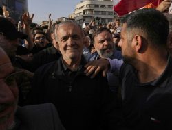 Trump Kecewa pada Iran, Ancam Tindakan Militer Jika Teheran Berhenti Pengayaan Uranium