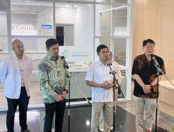 Wamenkes Periksa Transplantasi Hati dengan Donor Anak Sendiri di RSUP Fatmawati