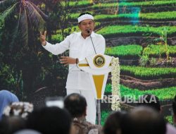 Wagub Kalbar Ajak Warga Pinjam Dedi Mulyadi untuk Perbaiki Jalan: Saya Ingin Lihat